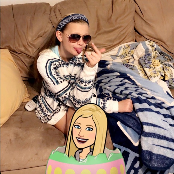 Abercrombie kids Blue & white hooded fringe sweater girls size 11/12 - Picture 7 of 7